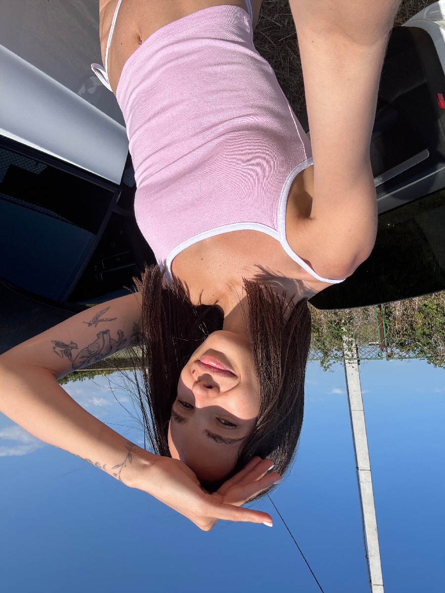 Sexy model Tina in Sucre